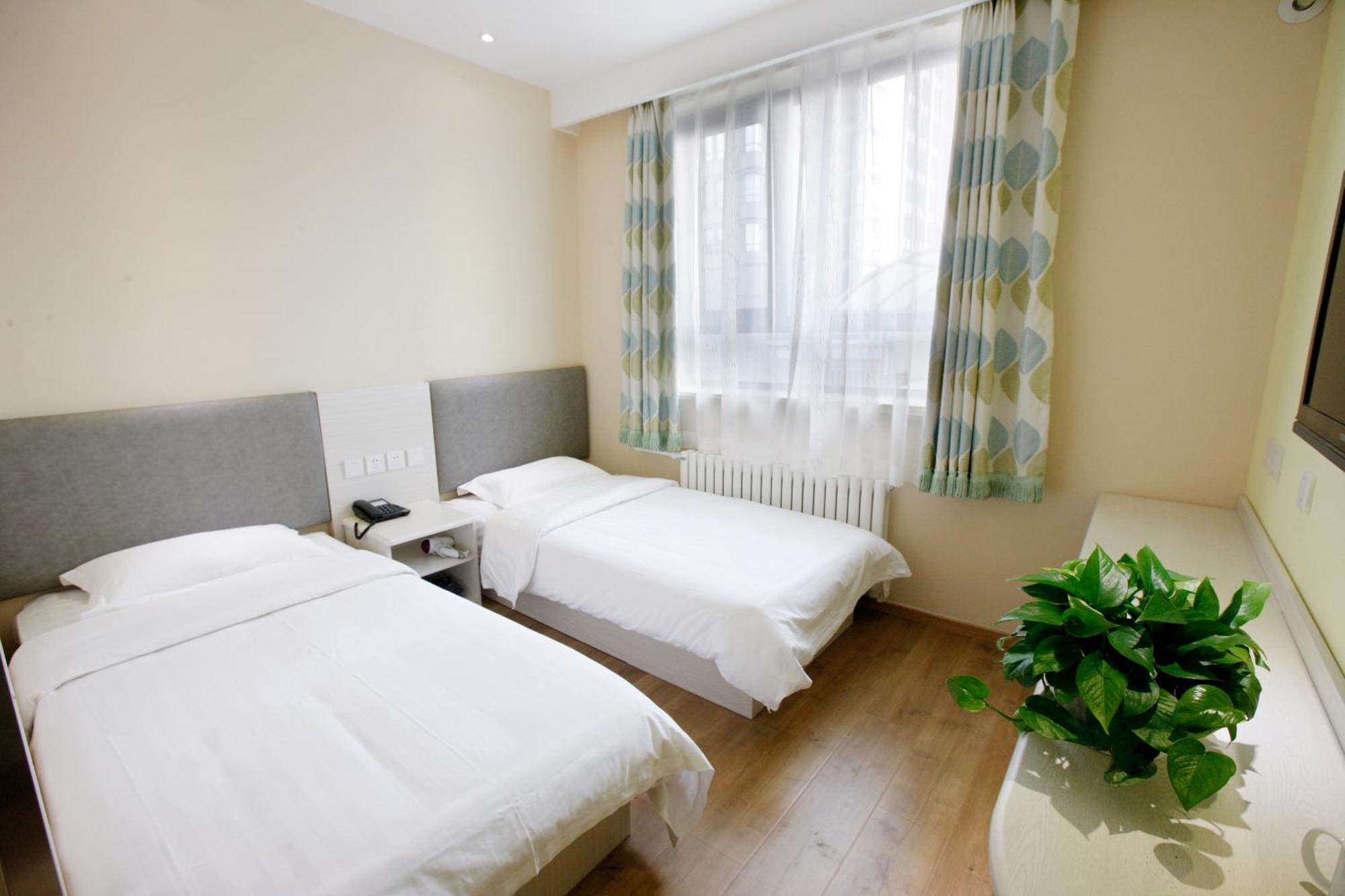 Beijing Dongdan Hotel Near Wangfujing Street,Tian'Anmen Square,The Forbidden City,Free Self-Service Laundry Room מראה חיצוני תמונה