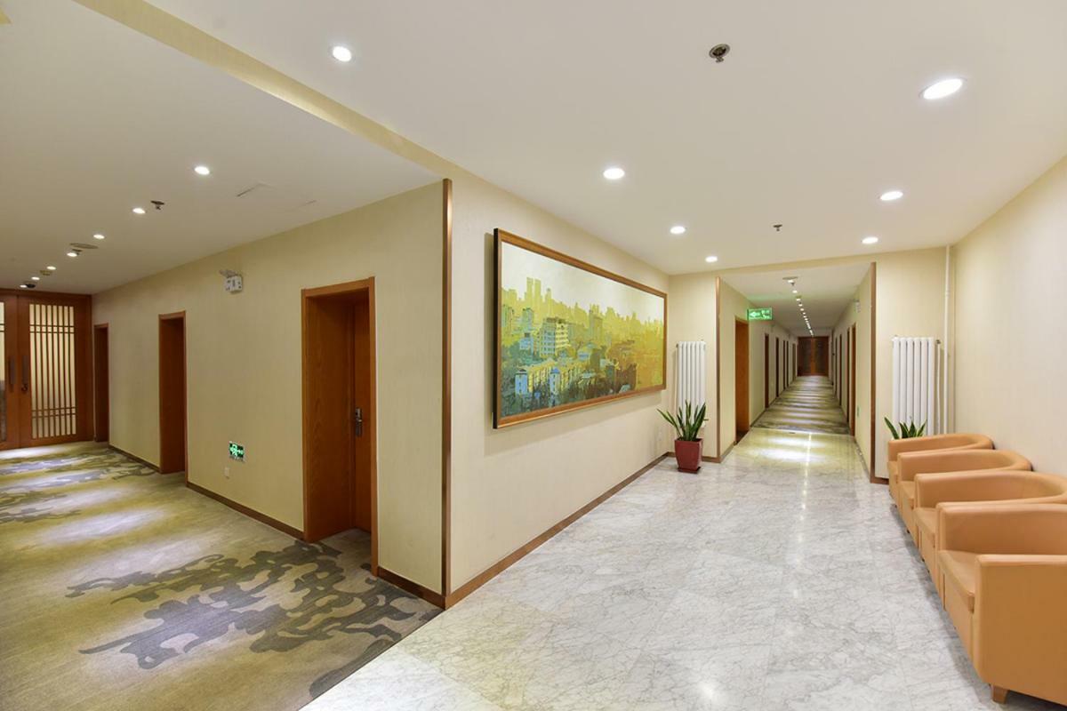 Beijing Dongdan Hotel Near Wangfujing Street,Tian'Anmen Square,The Forbidden City,Free Self-Service Laundry Room מראה חיצוני תמונה