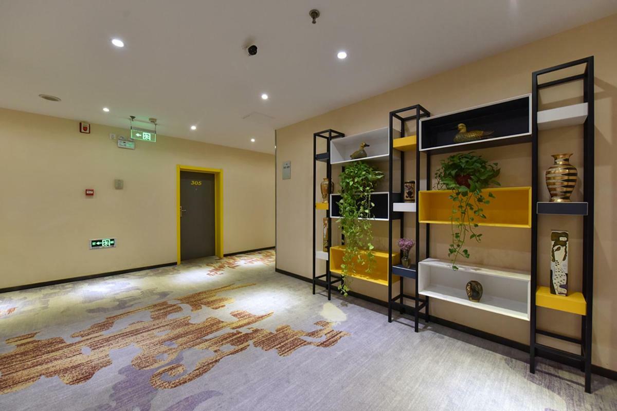 Beijing Dongdan Hotel Near Wangfujing Street,Tian'Anmen Square,The Forbidden City,Free Self-Service Laundry Room מראה חיצוני תמונה